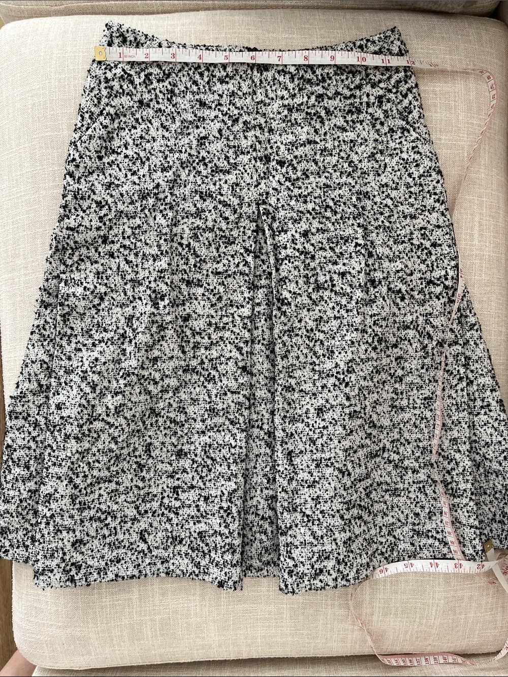 Giada Textured Black and White A-Line Midi Skirt